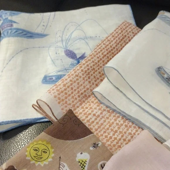 Vintage Hankies - Picture 2 of 6